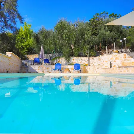 Alkinoos Villa